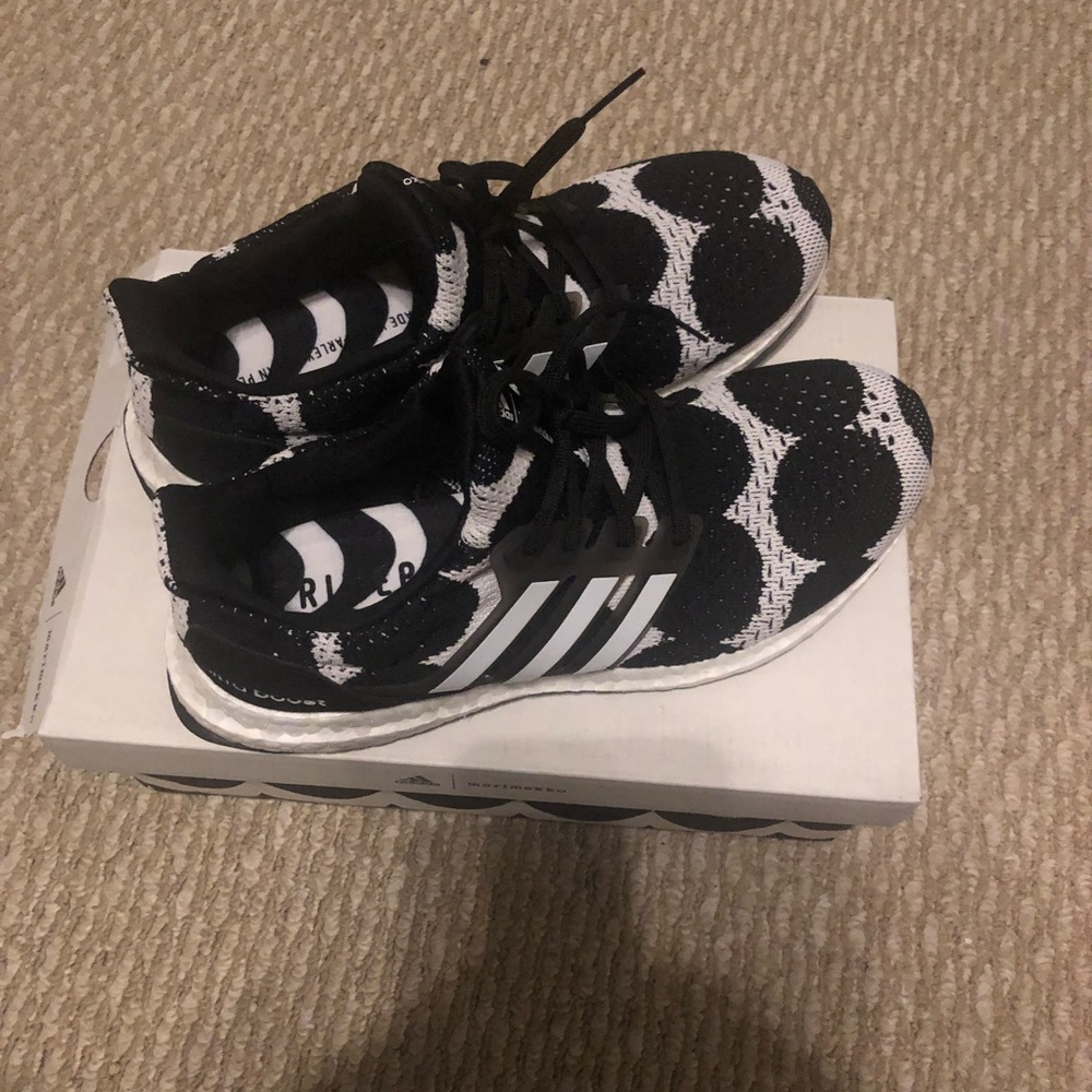 Adidas ultraboost DNA x Marimekko